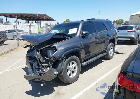 2022 Toyota 4Runner Sr5 из США, поврежденный, VIN JTEEU5JR1N5260031